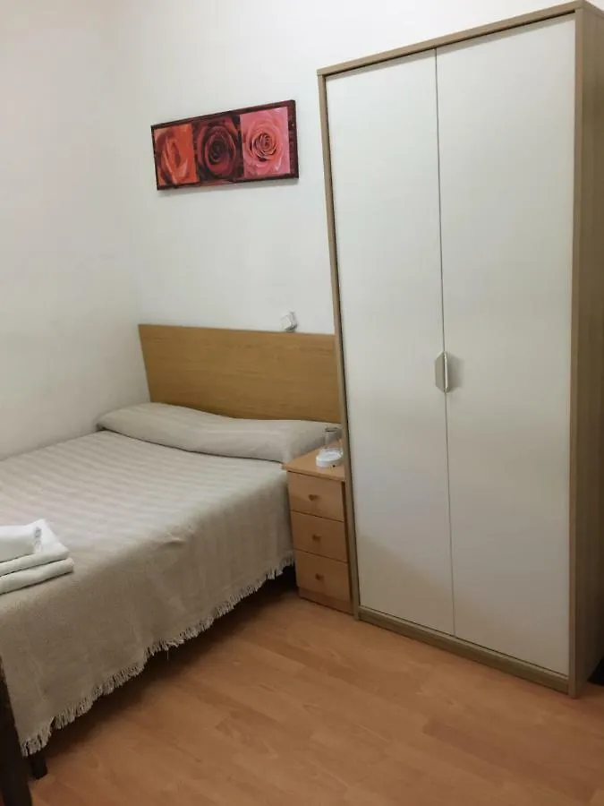 Pension Alberdi Barcelona Guest house